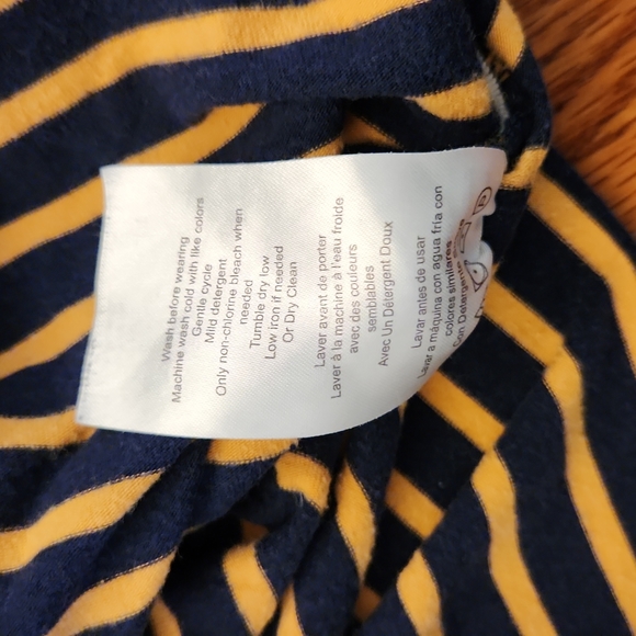 Maternity striped short sleeve t-shirt, size medium - Picture 5 of 5